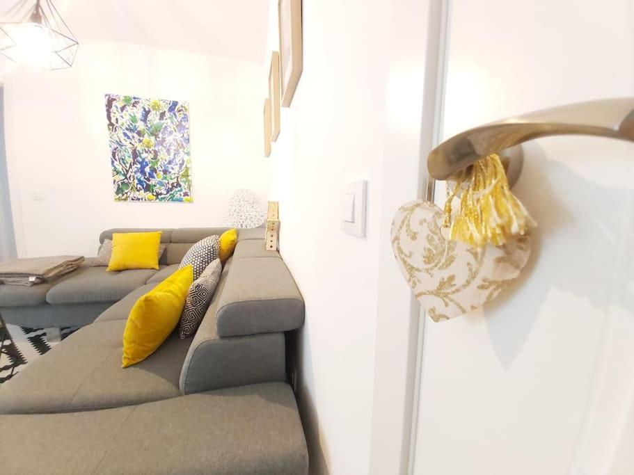 Luminoso Apartamento En El Centro, Con Mucho Arte Sewilla Zewnętrze zdjęcie